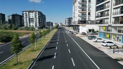 Aksaray Belediyesi, Tacin Mahallesi 11. Cadde’de sıcak asfalt ve yol