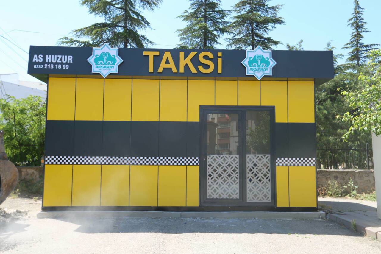 Aksaray Belediyesi, taksici esnafının çalışma koşullarını iyileştirmek için durak yenileme