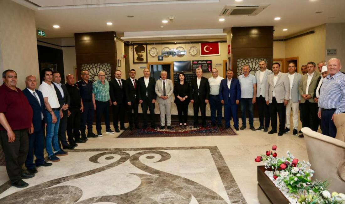 Aksaray’da görev yeri değişen yargı mensuplarına veda programı Aksaray’da görev sürelerini tamamlayarak farklı illere atanan yargı mensupları için
