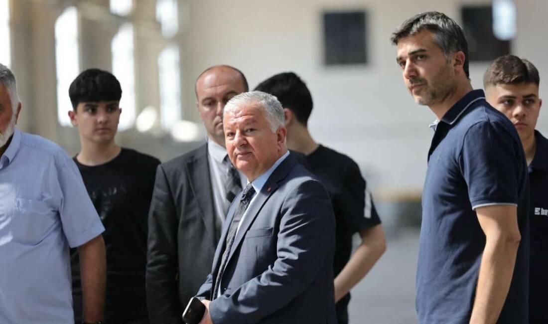 Aksaray Valisi Murat Duru, Organize Sanayi Bölgesi’nde faaliyet gösteren Baydemir
