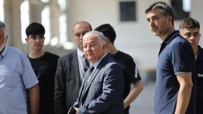 Aksaray Valisi Murat Duru, Organize Sanayi Bölgesi’nde faaliyet gösteren Baydemir