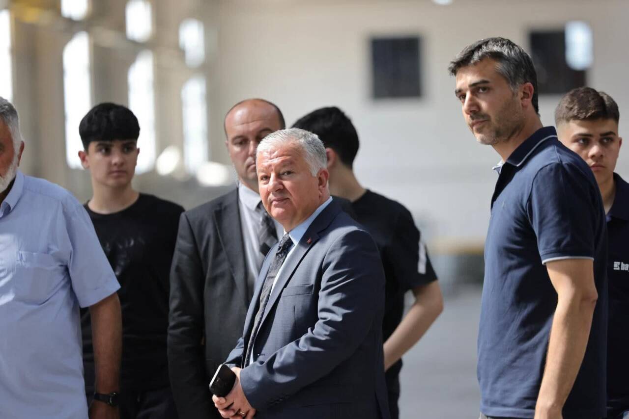 Aksaray Valisi Murat Duru, Organize Sanayi Bölgesi’nde faaliyet gösteren Baydemir