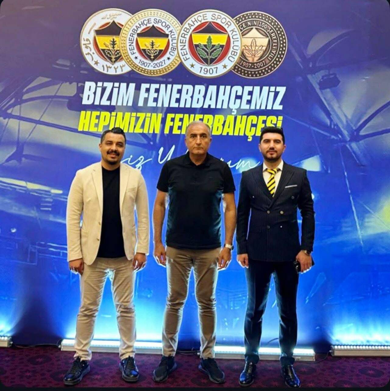 Aksaray Fenerbahçeliler Derneği yöneticileri Tamer Kargın, Sami değirmenci ve Emre