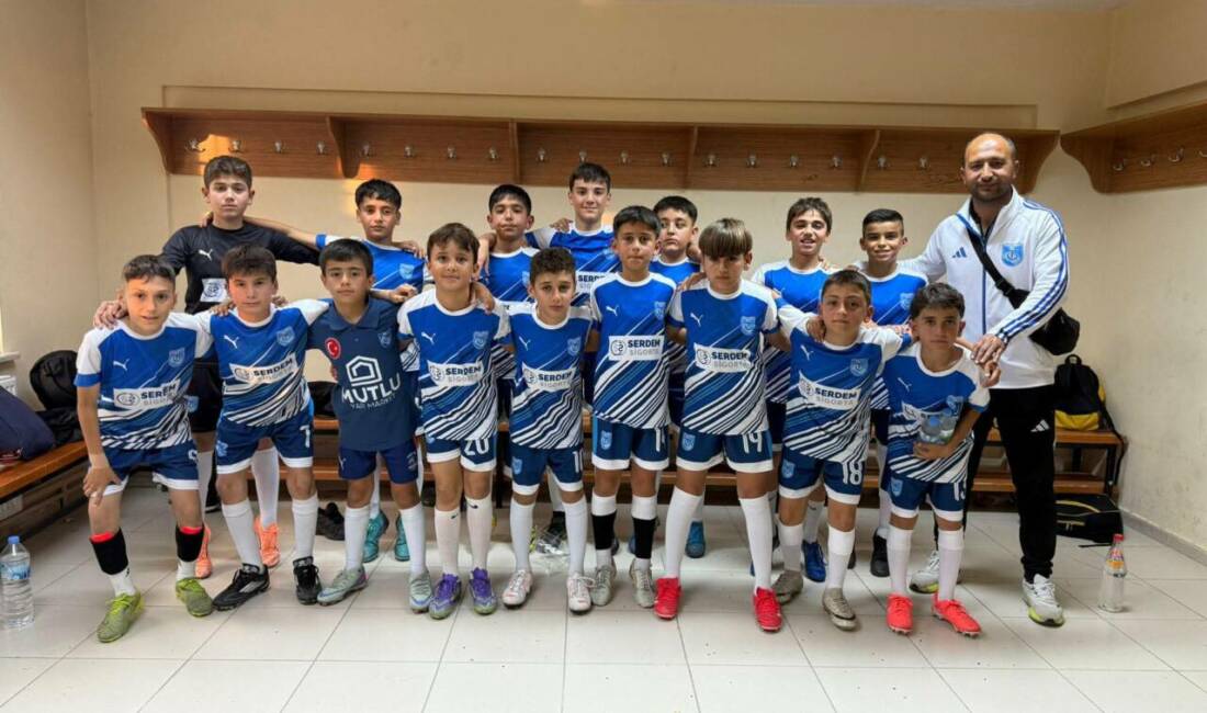 Eskil Tuzgölü Belediyespor Altyapısından Yükselen Başarı Grafiği Eskil’de altyapı futboluna yapılan yatırımların olumlu sonuçları alınmaya devam ediyor.