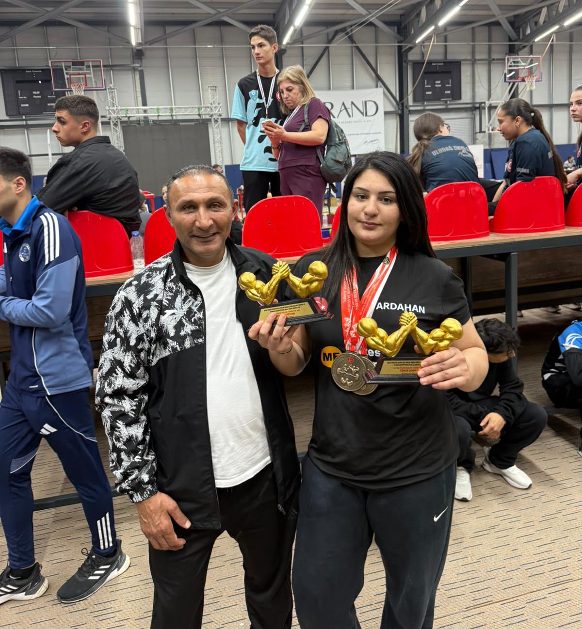 Aksaraylı milli sporcu Elifsu İltaş, Macaristan’daki Avrupa Şampiyonası’nda altın madalya