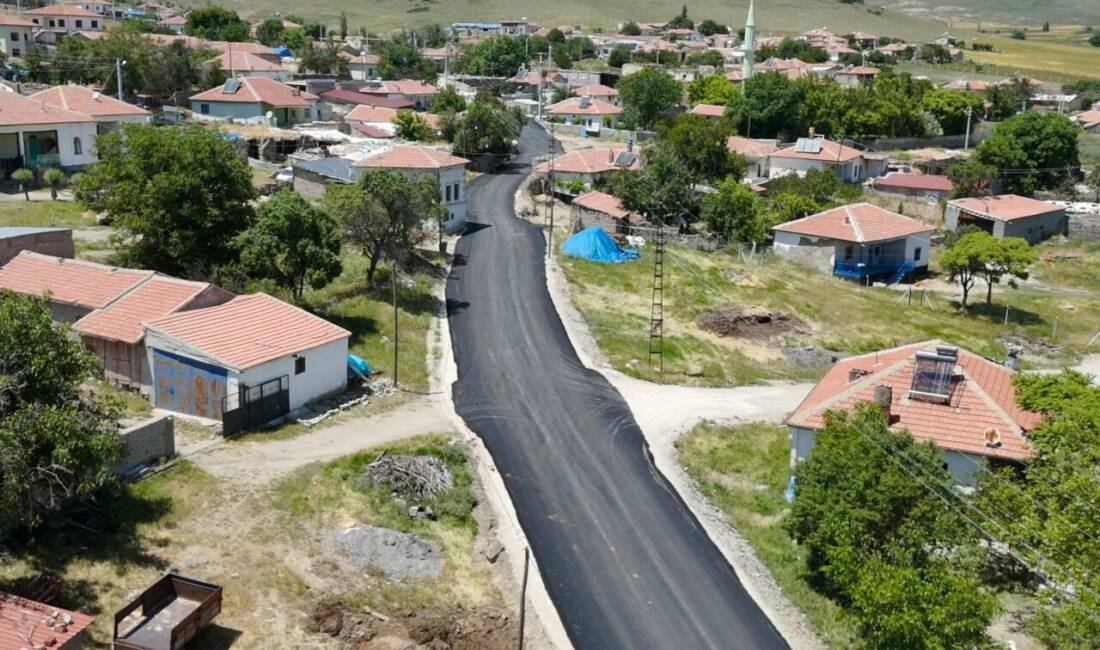 Yalnızceviz ve Göksügüzel Yolunda Sıcak Asfalt Dönemi Başladı Aksaray İl Özel İdaresi, Yalnızceviz ve Göksügüzel köylerini Aksaray-Nevşehir karayoluna
