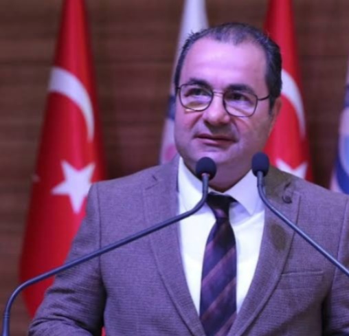 Aksaray’ın tanınan hekimlerinden Dr. Rıfkı Karabatak, Türk Hekimler Birliği tarafından