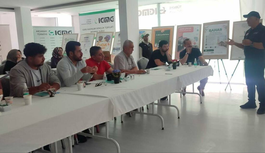 Aksaray’da afetlere hazırlık eğitimi seferberliği AFAD koordinasyonunda düzenlenen eğitim programında Hasene Vakfı üyelerine afet farkındalığı,