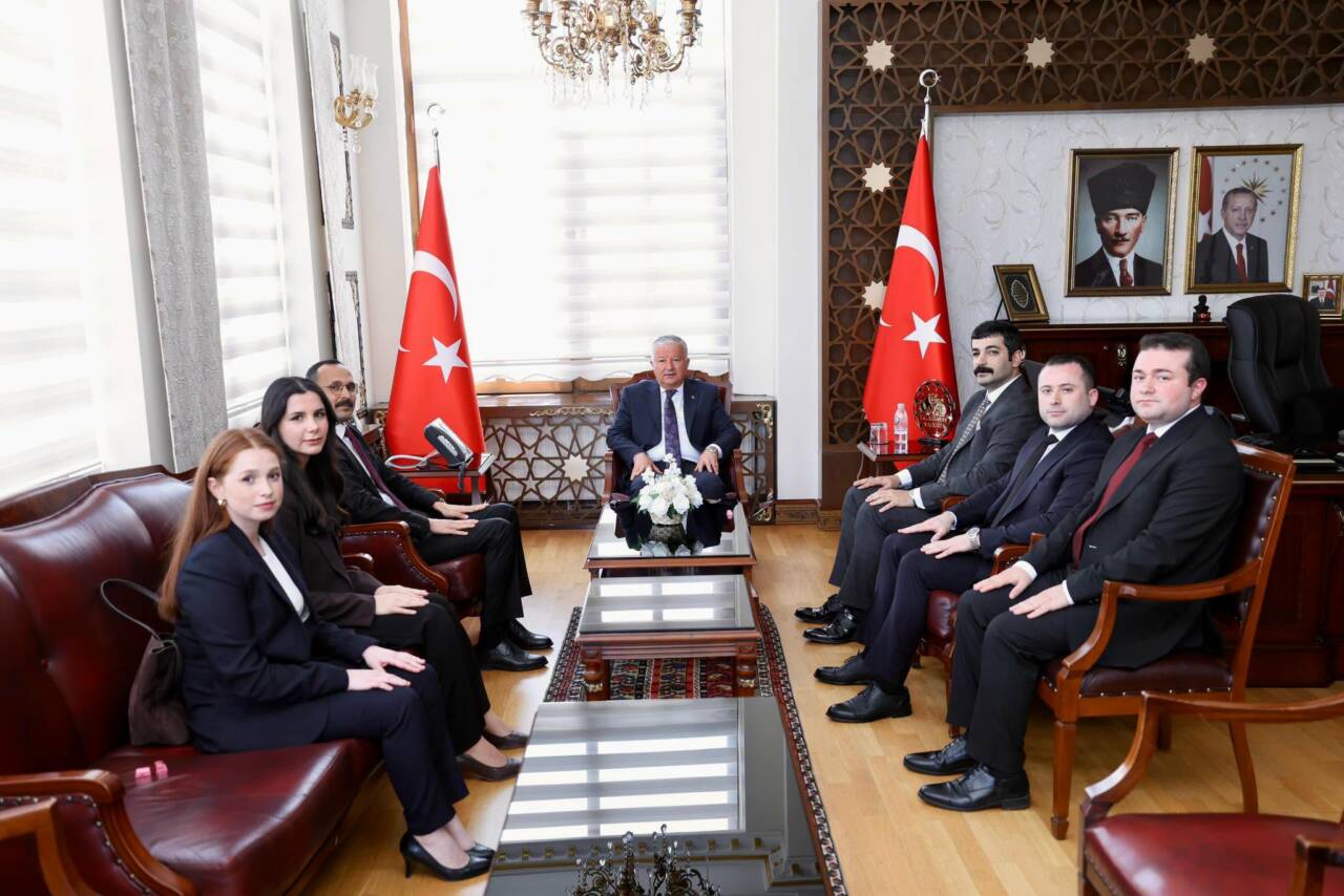 Aksaray Valisi Murat Duru, Mahalli İdareler Başkontrolörü Rahim Cüce ve