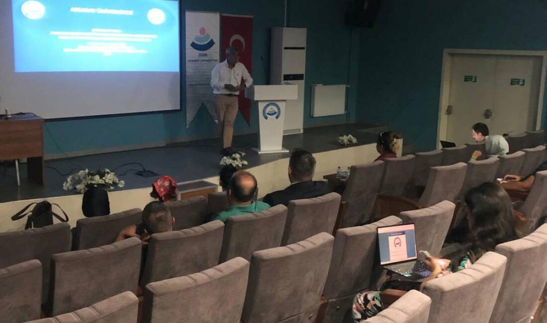 Aksaray Üniversitesi Güzelyurt Meslek Yüksekokulu akademik personeli, eğitim kalitesinin geliştirilmesine