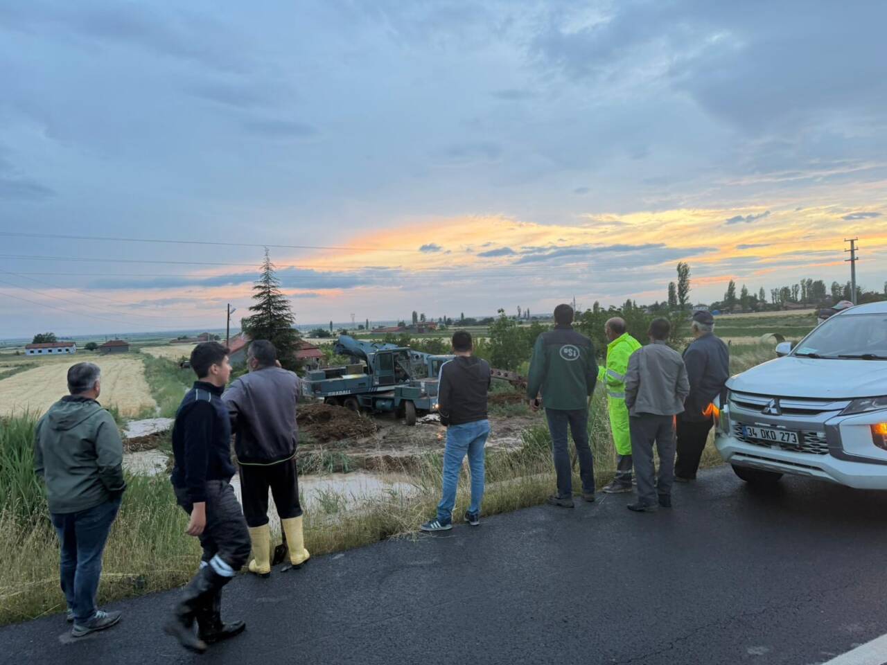 Aksaray’da etkili olan aşırı yağışlar nedeniyle 112 Acil Çağrı Merkezine