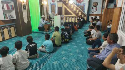 Sultanhanı’nda düzenlenen “Cami Genç Buluşması” programı, gençlerin yoğun katılımıyla Miktatağa