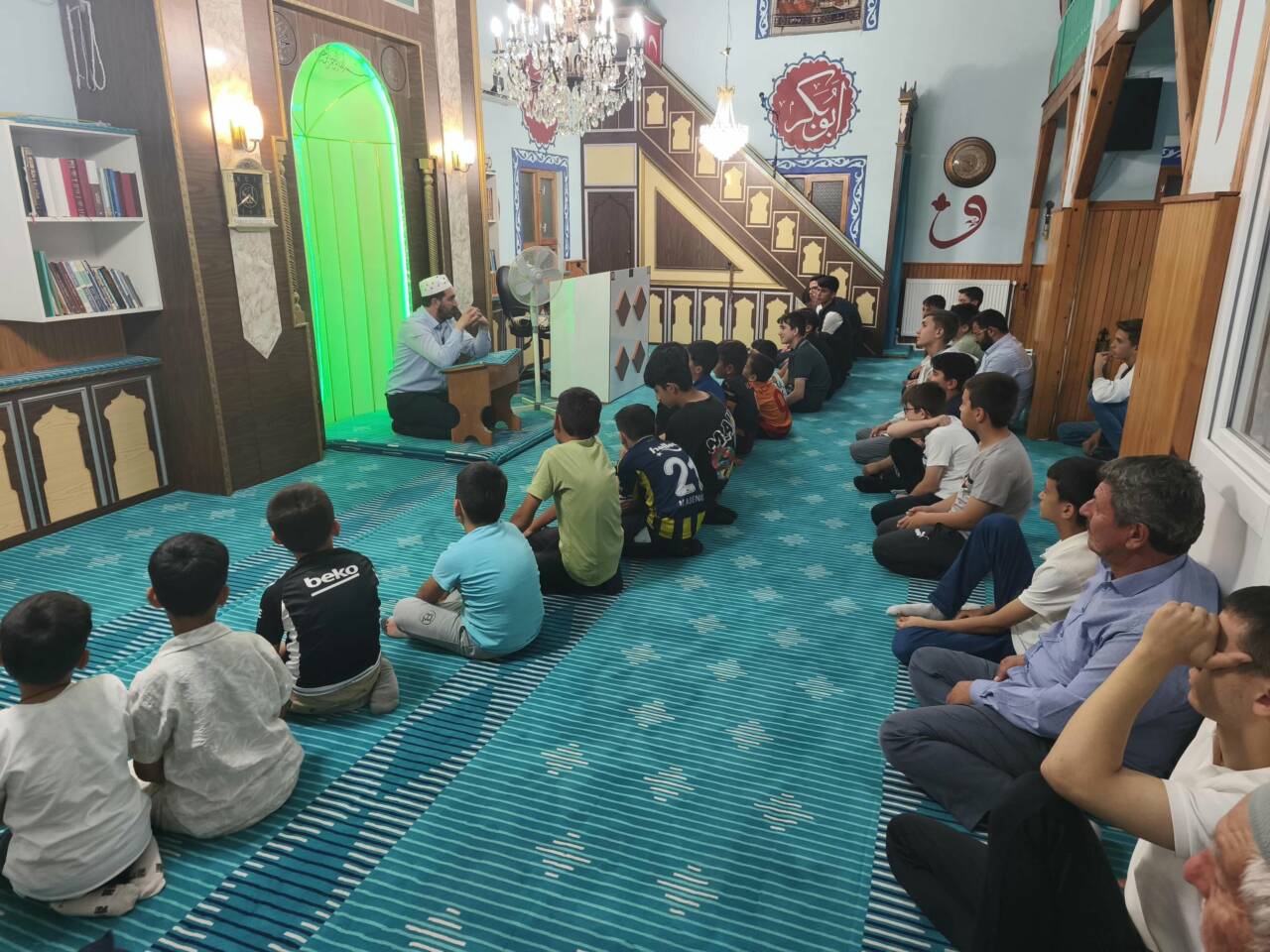 Sultanhanı’nda düzenlenen “Cami Genç Buluşması” programı, gençlerin yoğun katılımıyla Miktatağa