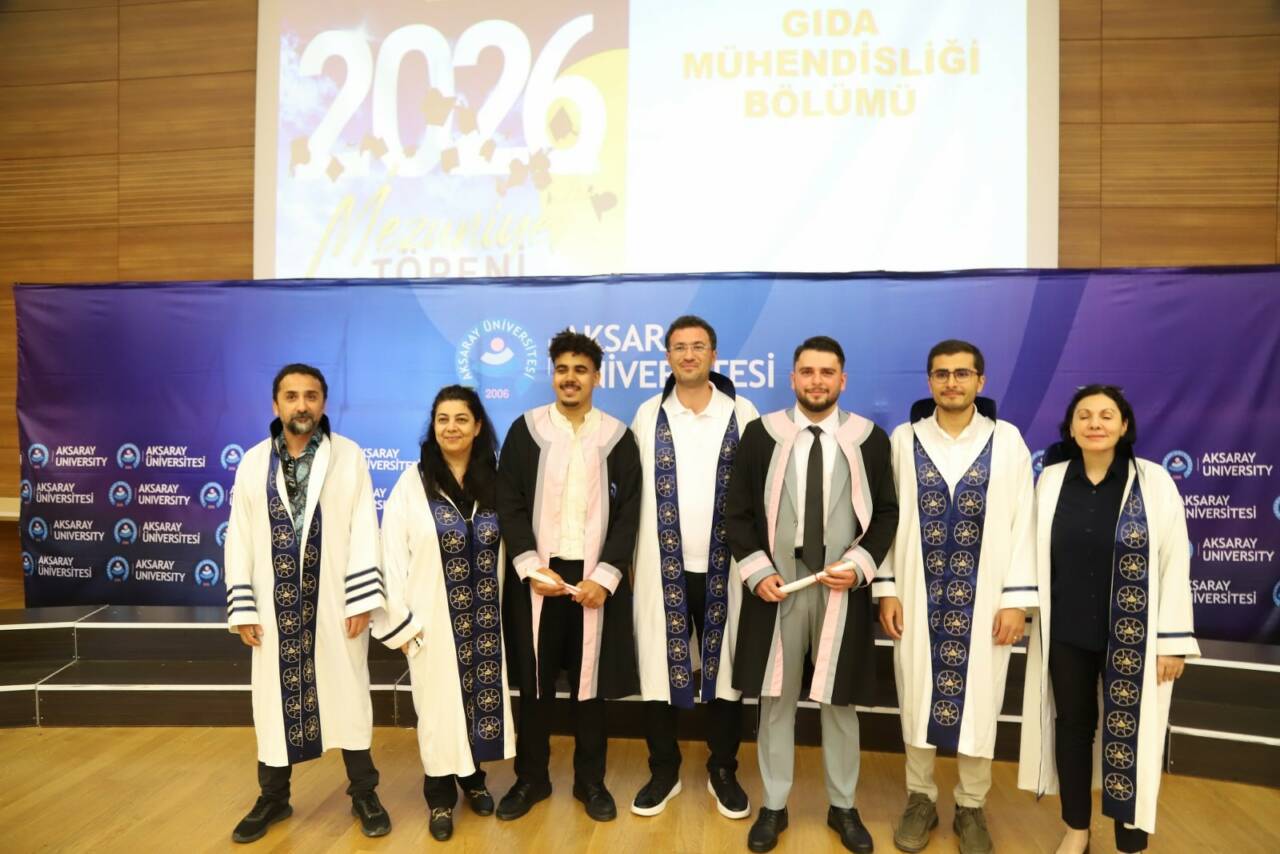 Aksaray Üniversitesi (ASÜ) Mühendislik Fakültesi, mezuniyet töreninde yeni mühendislerini meslek