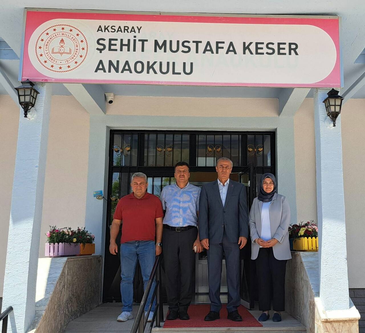 Eğitim-Bir-Sen Aksaray Şube Başkanı Murat Görmez, okul ziyaretlerinde eğitim çalışanlarının