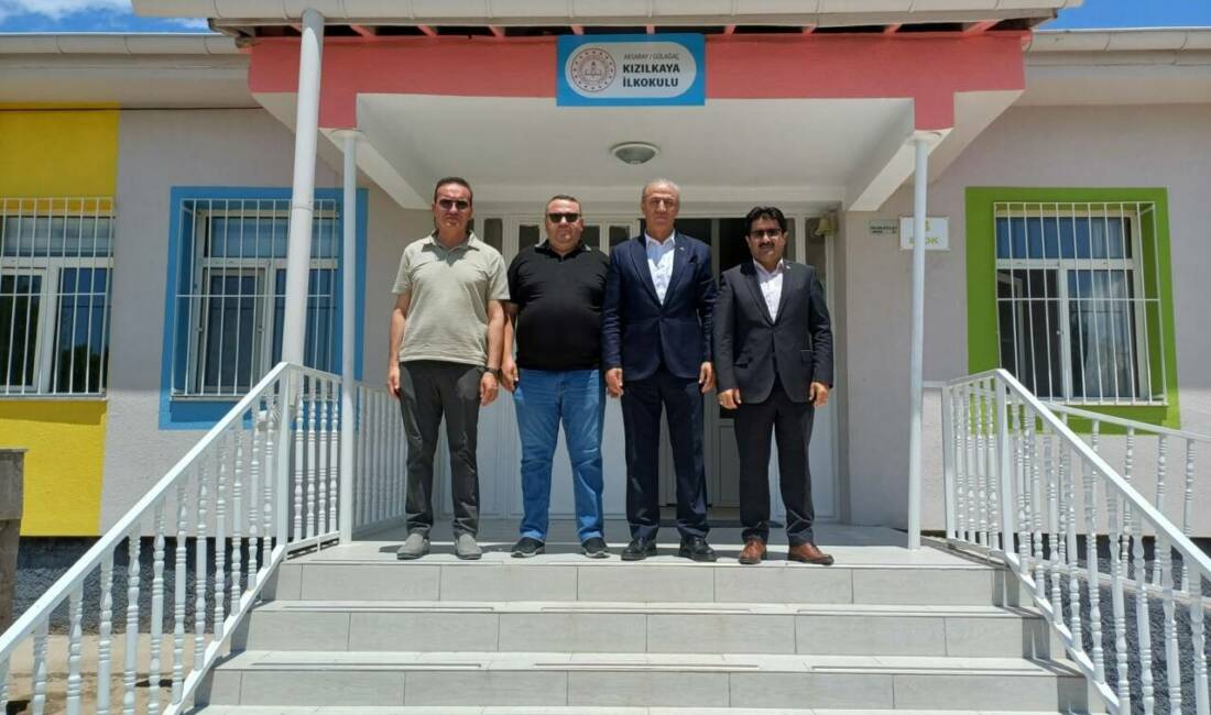 Eğitim-Bir-Sen’den Gülağaç’ta okul ziyaretleri Eğitim-Bir-Sen Aksaray Şube Başkanı Murat Görmez, Gülağaç’taki okul ziyaretlerinde eğitim