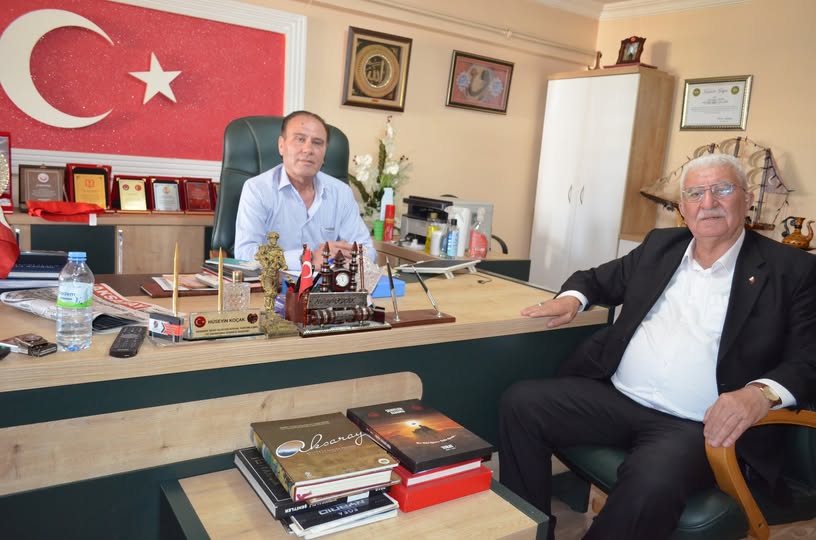 Başkan Öztürk’ten Şehit Aileleri Derneği’ne Anlamlı Ziyaret Aksaray Esnaf ve Sanatkarlar Odaları Birliği Başkanı Veysel Öztürk, Aksaray