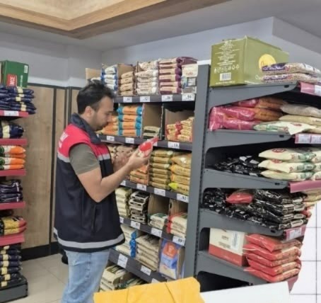 Aksaray’da gıda denetimleri aralıksız sürüyor Aksaray Tarım ve Orman İl Müdürlüğü ekipleri, vatandaşların güvenilir gıdaya