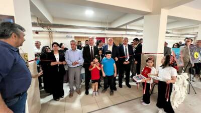 İl Milli Eğitim Müdürü Metin Alpaslan’ın katıldığı yıl sonu sergisinde