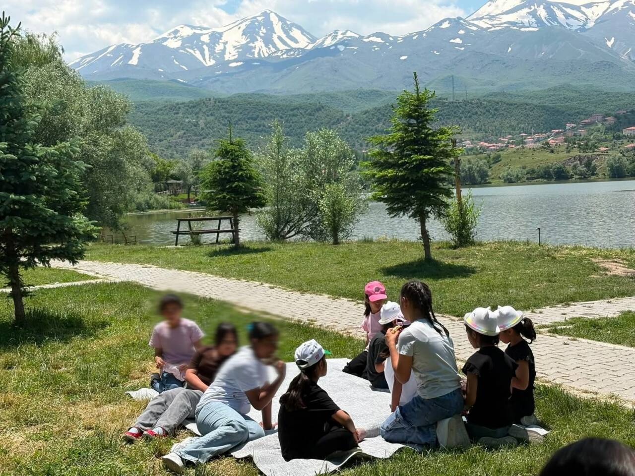Aksaray’da düzenlenen gezi programıyla çocuklar Helvadere’nin doğal ve kültürel zenginliklerini