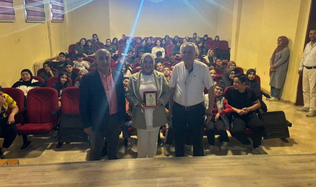 Aksaray’da öğrencilere hızlı okuma semineri Aksaray’da düzenlenen seminerde öğrenciler, anlayarak hızlı okuma teknikleri ve sınavlarda