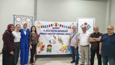 Aksaray’da düzenlenen Anadolu Mektebi Ortaokul İl Sergisi, öğrencilerin yıl boyunca