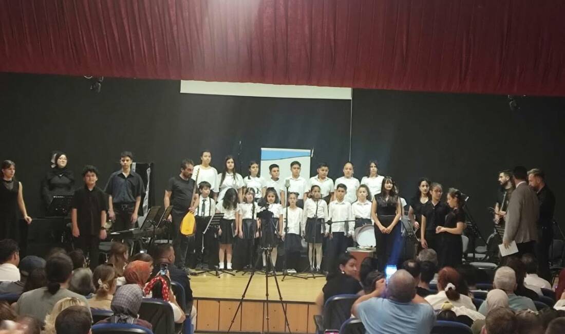 Aksaray Bilim ve Sanat Merkezi Müzik Birimi tarafından düzenlenen “Türk