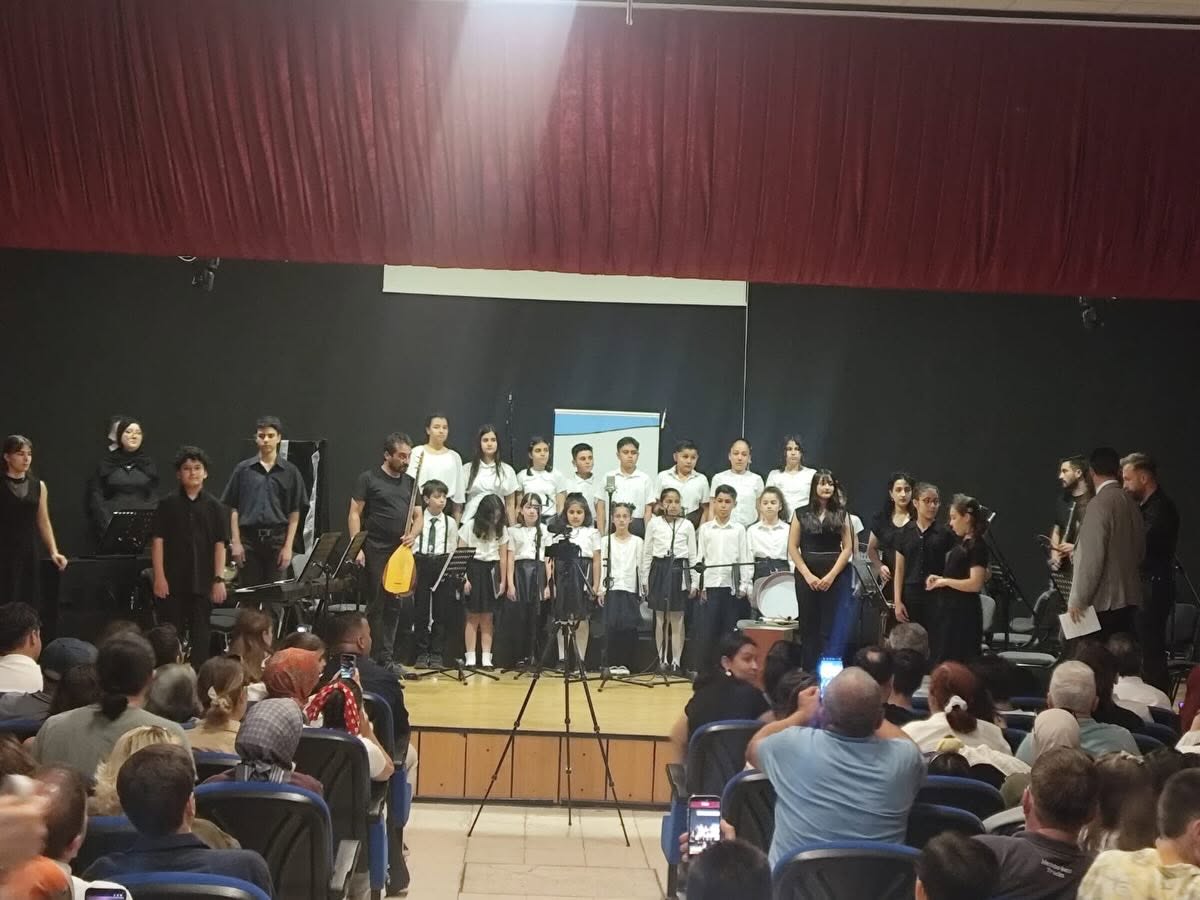 Aksaray Bilim ve Sanat Merkezi Müzik Birimi tarafından düzenlenen “Türk