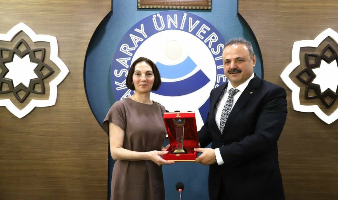 Gagauz Dili ve Edebiyatı öğretmenleri ASÜ Rektörü Arıbaş’ı ziyaret etti Aksaray Üniversitesinde eğitim alan Gagauz Dili ve Edebiyatı öğretmenleri, ASÜ
