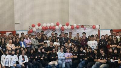 İl Millî Eğitim Müdürlüğü koordinesinde düzenlenen TÜBİTAK 4006-C Bilim Fuarları
