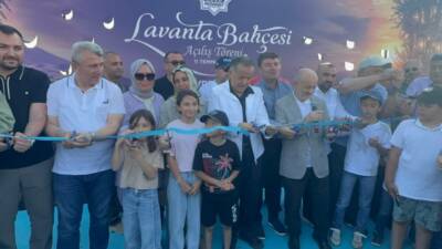 Aksaray Belediyesi’nin 20 dekarlık lavanta bahçesi yeni sezon için kapılarını