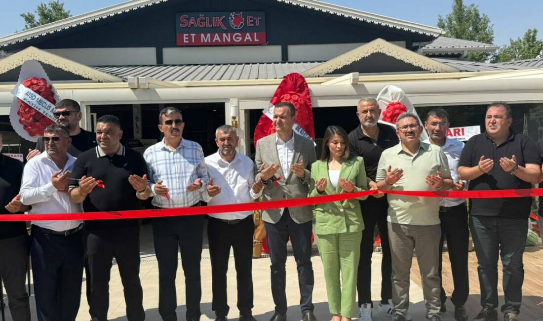Aksaray’ın yeni lezzet durağı Sağlık Et Restoran açıldı! İşletme sahibi Hakan Darılmaz’ın hayata geçirdiği Sağlık Et Restoran, Aksaray’ın