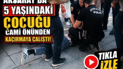 Aksaray kent merkezindeki Ulu Cami önünde ailesiyle gezen 5 yaşındaki