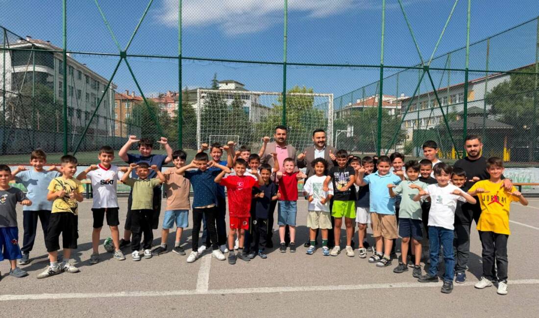 Aksaray’da TÜGVA Yaz Okulları 3 Bin Öğrenciyle Başladı TÜGVA Aksaray İl Temsilciliği tarafından düzenlenen 2026 Yaz Okulları, yaklaşık
