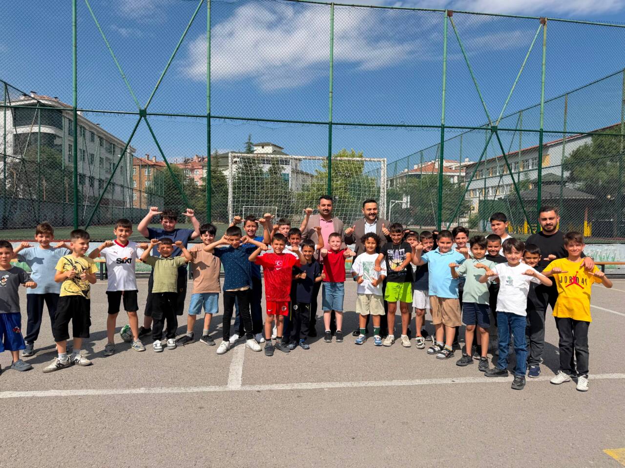 TÜGVA Aksaray İl Temsilciliği tarafından düzenlenen 2026 Yaz Okulları, yaklaşık