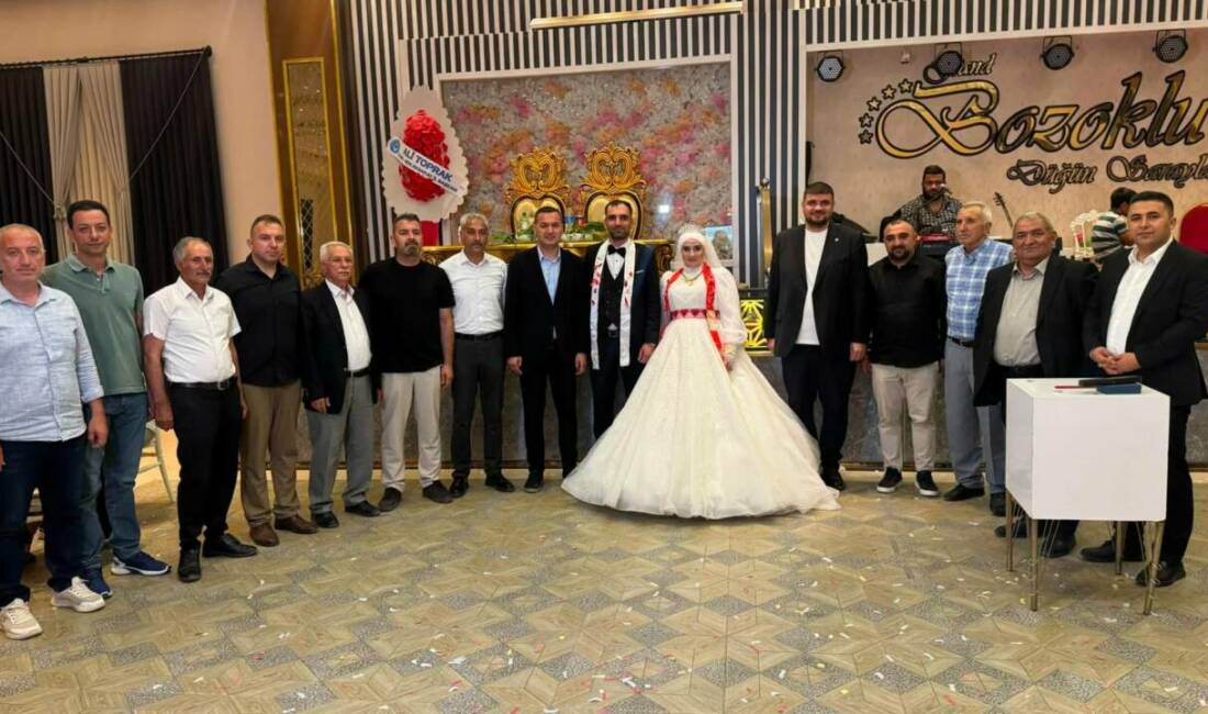 Büşra Eğritaş ile Yaşar Kayar Dünyaevine girdi! Aksaray’da eğitim camiasının yakından tanıdığı Yüksel Eğritaş’ın kızı Ülkü Büşra