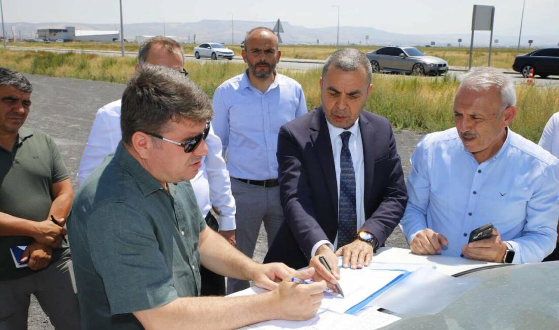 Aksaray Belediyesi’nin yapımını sürdürdüğü Tır Garajı Projesi, şehir içindeki tır