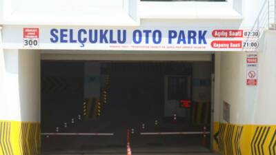 Aksaray Belediyesi tarafından Selçuklu Külliyesi'nin altında yapımı tamamlanan kapalı otopark,