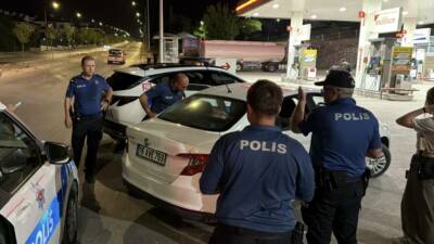 Eskişehir'in Odunpazarı ilçesinde trafikte çıkan kavgada bir kişi silahla yaralandı.