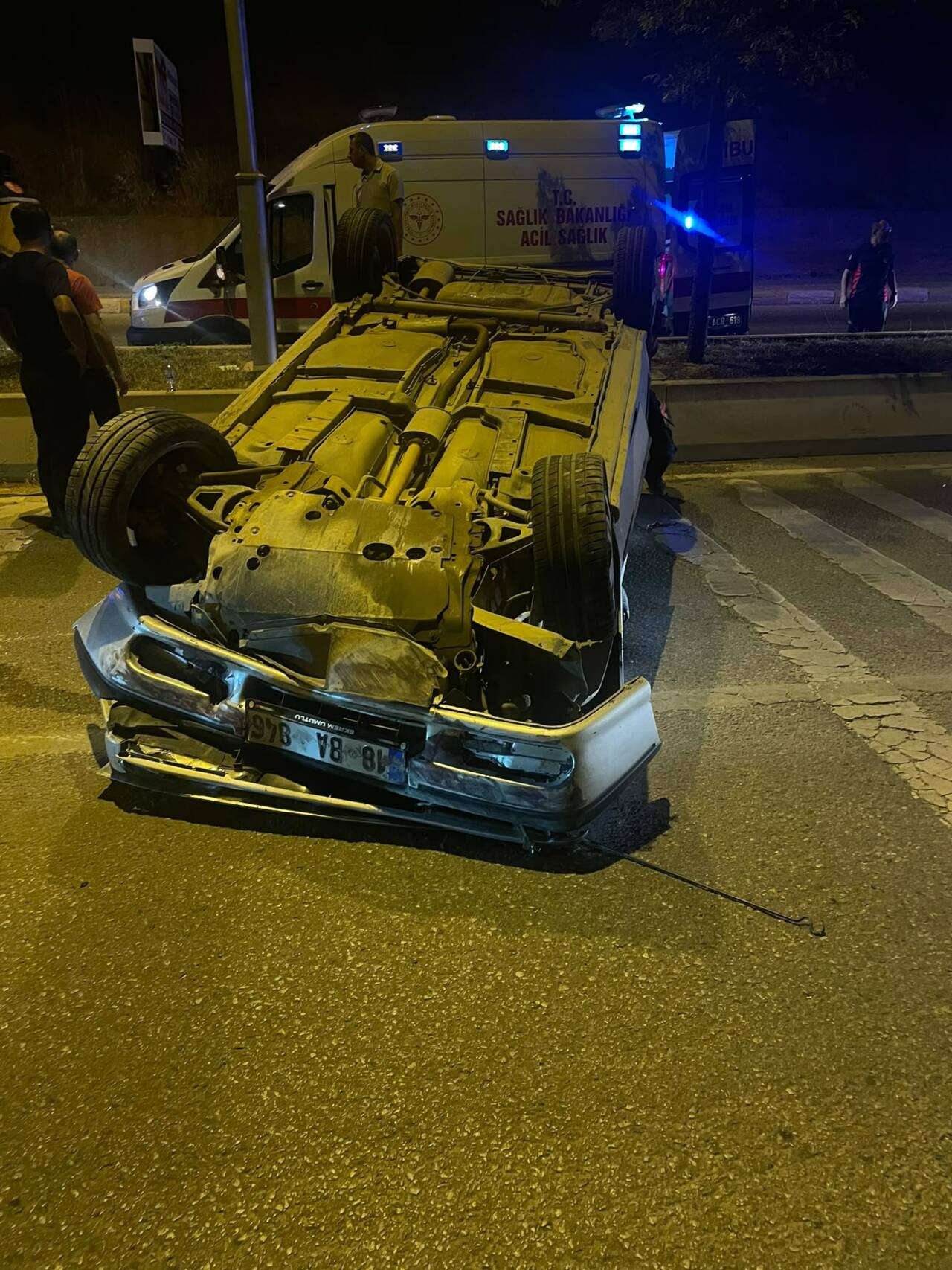Çankırı'da takla atan otomobildeki 5 kişi yaralandı.