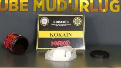Kırşehir'de düzenlenen uyuşturucu operasyonunda gözaltına alınan zanlı tutuklandı.