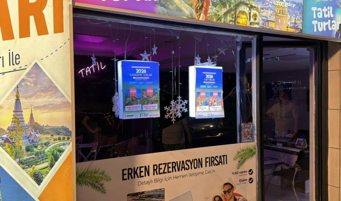 Bir iş yerinin camına tekmeyle kıran zanlı yakalandı Eskişehir'in Tepebaşı ilçesinde bir iş yerinin camını tekmeyle kıran şüpheli,