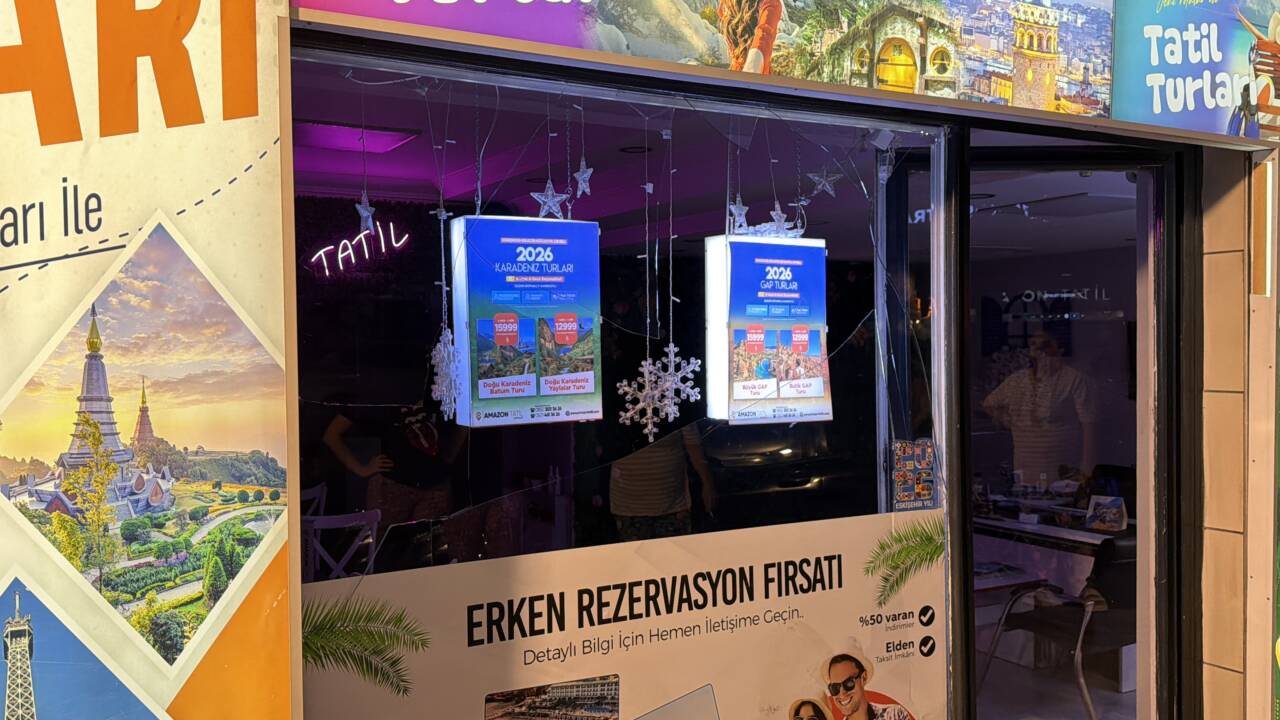 Eskişehir'in Tepebaşı ilçesinde bir iş yerinin camını tekmeyle kıran şüpheli,