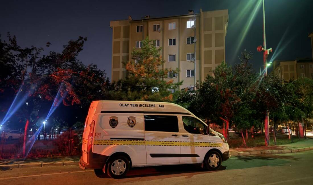 Üçüncü kattan düşen 3 yaşındaki çocuk ağır yaralandı Kayseri'nin Melikgazi ilçesinde, üçüncü kattan düşen 3 yaşındaki çocuk ağır