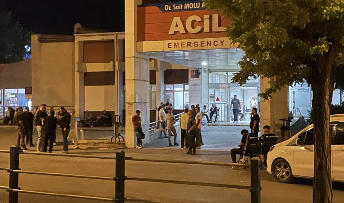 Kayseri'nin Melikgazi ilçesinde çıkan bıçaklı kavgada bir kişi yaralandı.