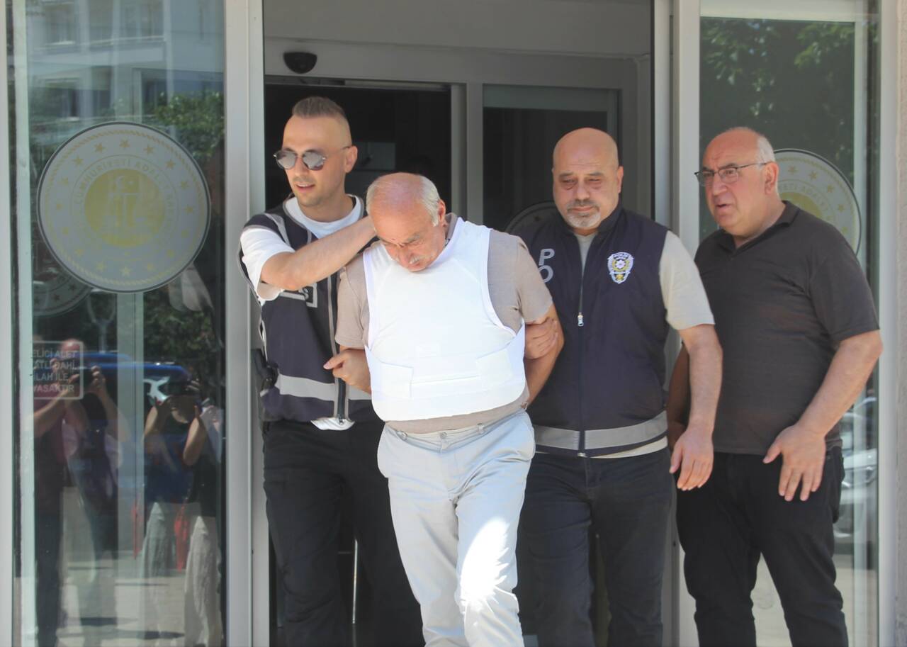 Ordu'nun Fatsa ilçesinde çıkan tartışmada ağabeyi, yengesi ve yeğenini tabanca