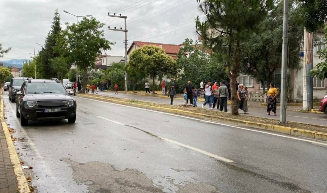 Tartıştığı amcasını öldürdü! Kocaeli'nin Gölcük ilçesinde tartıştığı amcasını palayla öldüren zanlı, polis ekiplerince