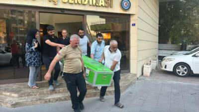 Şanlıurfa'da bir doktor, kaldığı sendikanın misafirhanesinde ölü bulundu.