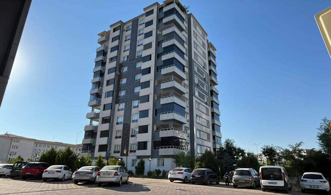 Asansöre sıkışan yaşlı kadın hayatını kaybetti! Gaziantep'te arızalanan asansörde sıkışan 66 yaşındaki kadın hayatını kaybetti.