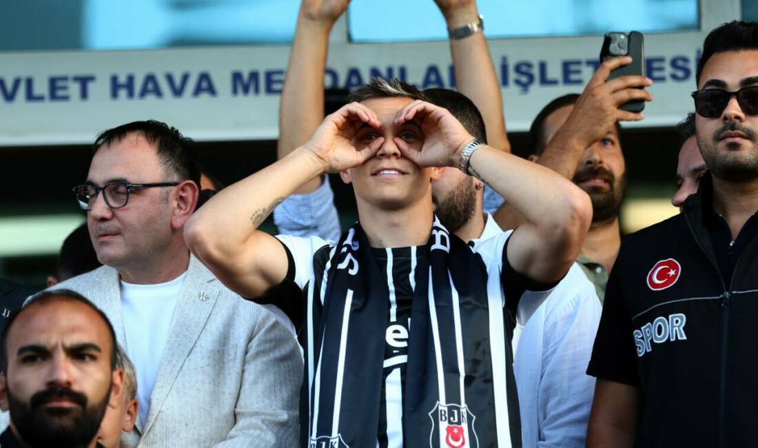 Leandro Trossard, Beşiktaş için İstanbul’a geldi! Beşiktaş’ın prensip anlaşmasına vardığı Belçikalı yıldız futbolcu Leandro Trossard, sağlık
